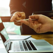 WooCommerce vs. Shopify WooCommerce vs. Shopify